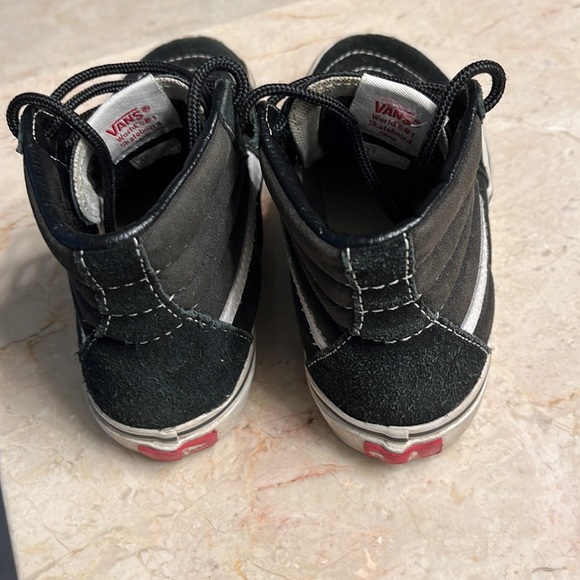 Vans Old Skool black suede Hightops - youth size 3 - Picture 2 of 4